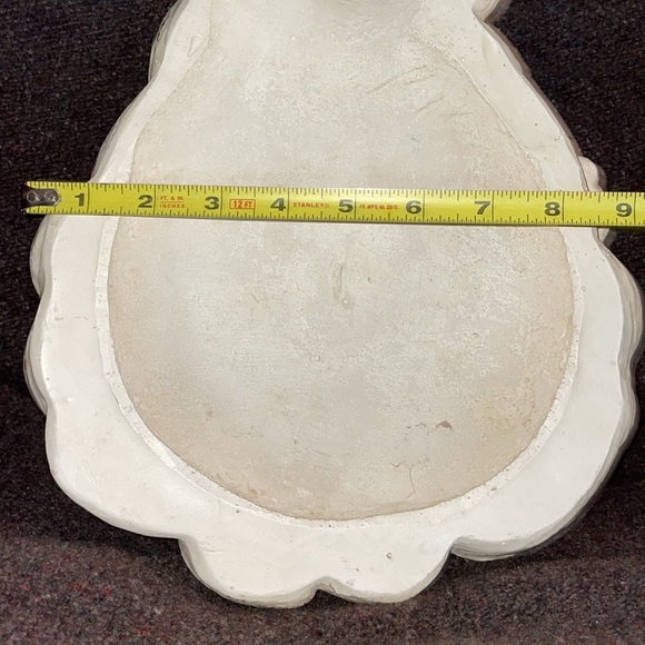 Virgin Mary Holding Baby Jesus - Picture 5 of 5